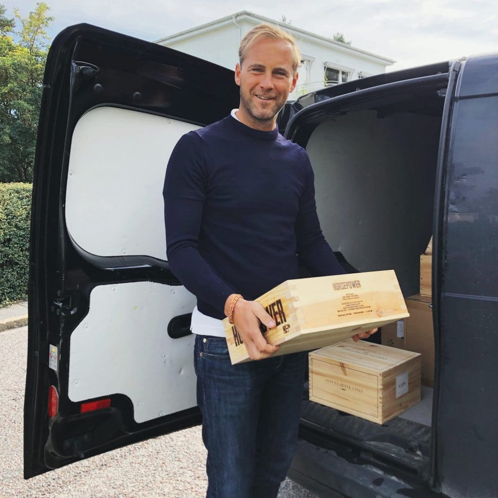 Johan personlig leverans med bil